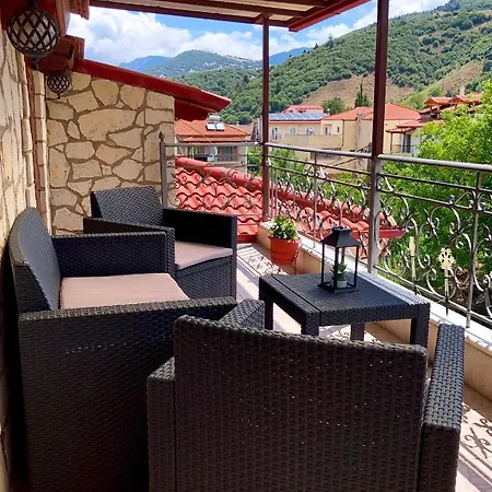 Apartamento Ozymandias Attic - Kalavrita Kalavryta Exterior foto